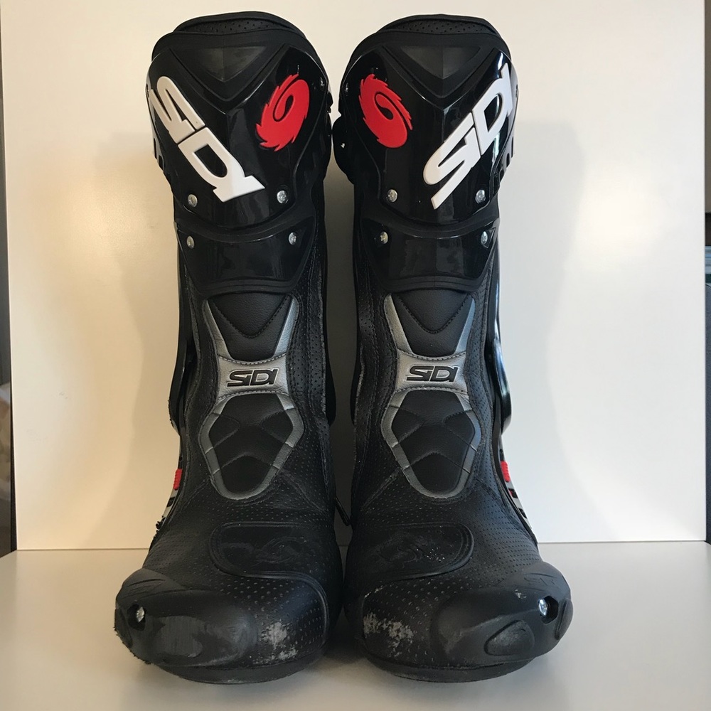 Black SIDI boots